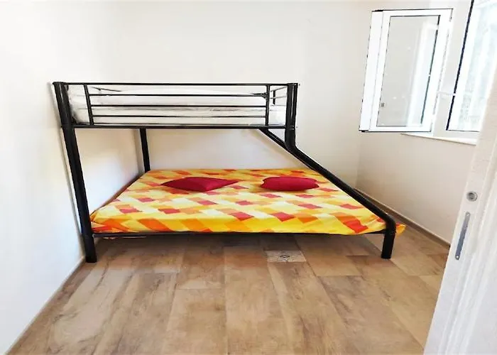 Family-friendly Sicily Вилла Реальмонте