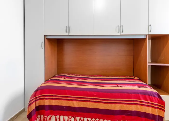 Family-friendly Sicily Вилла Реальмонте